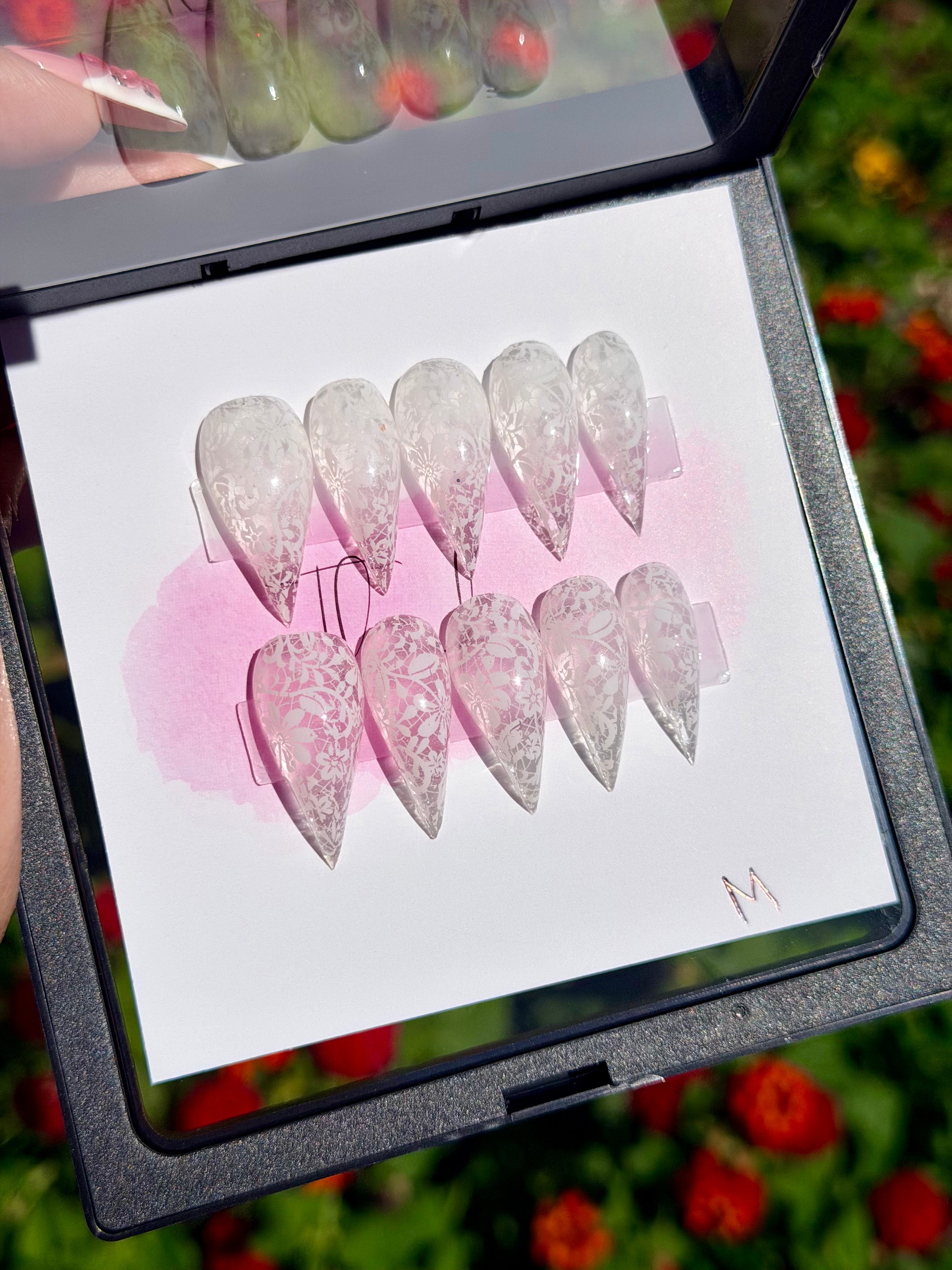 Pure Elegance Claw Nails