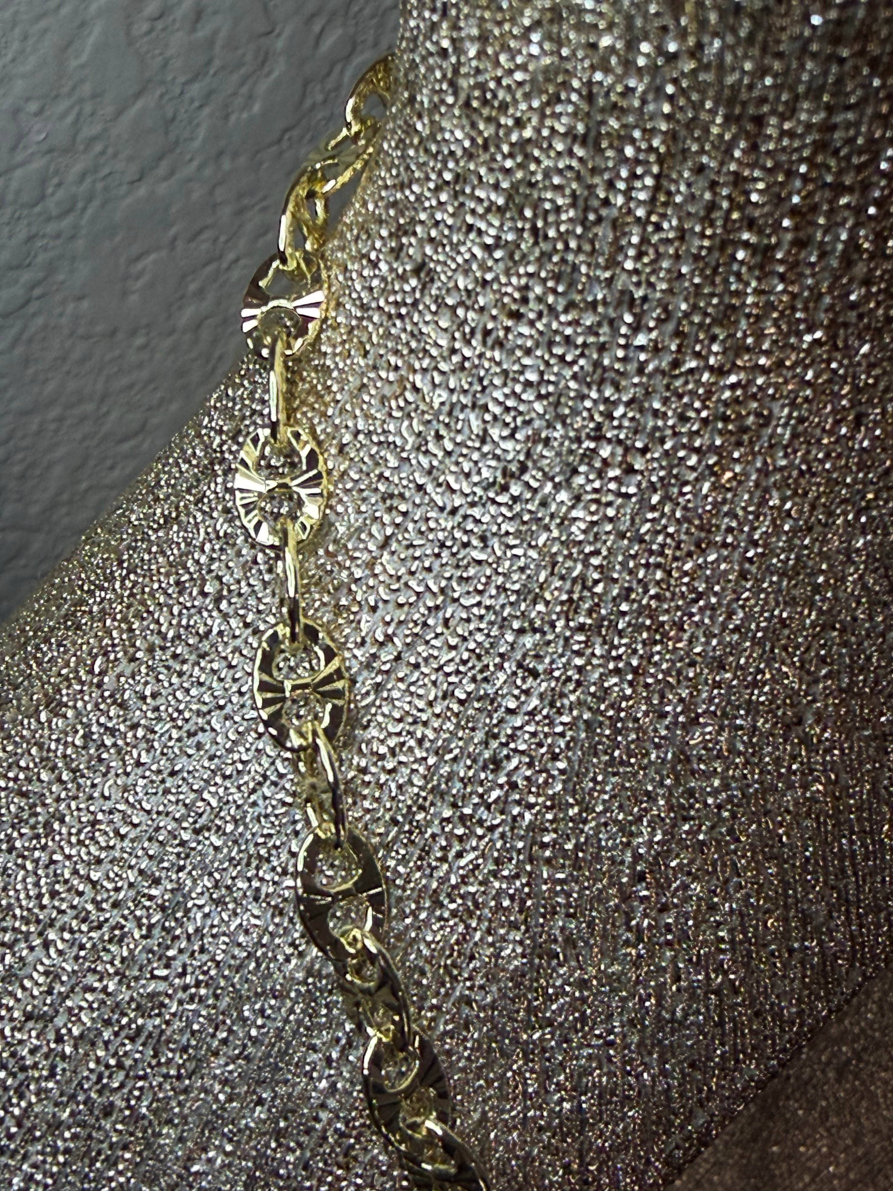 Elegant Gold Chain Necklace