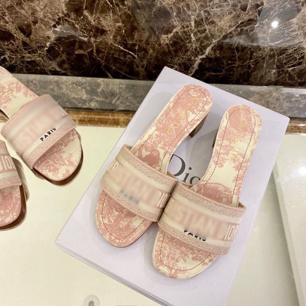 CD sandals